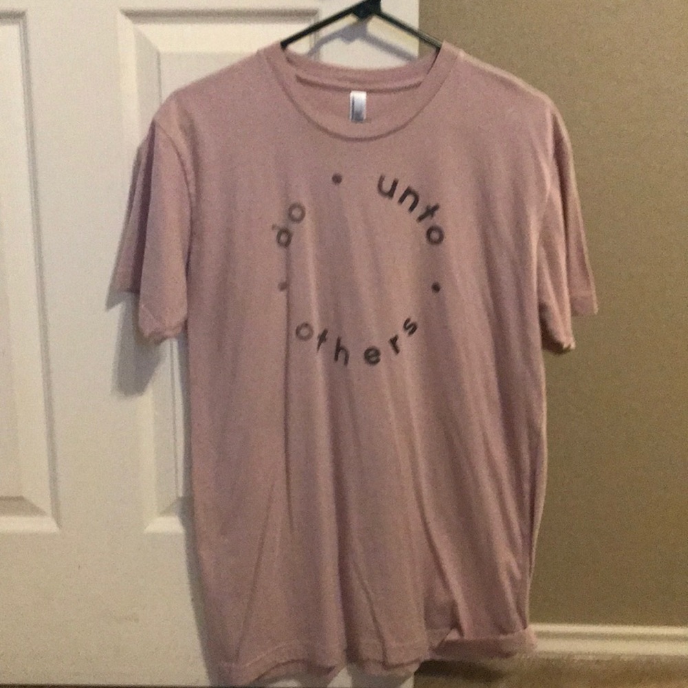 The light blonde tee